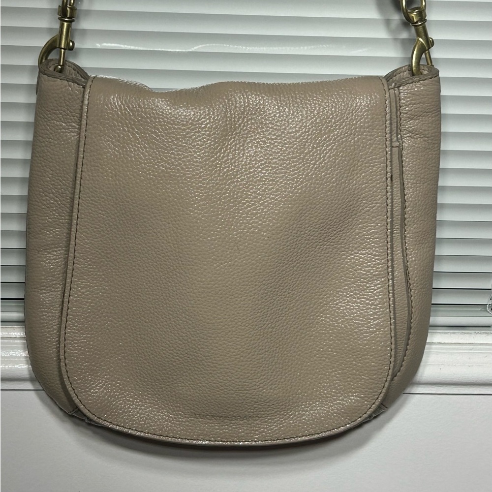 Chic Beige Crossbody Bag
